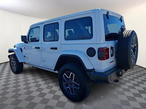 2025 Jeep Wrangler 4-Door Sahara 4x4