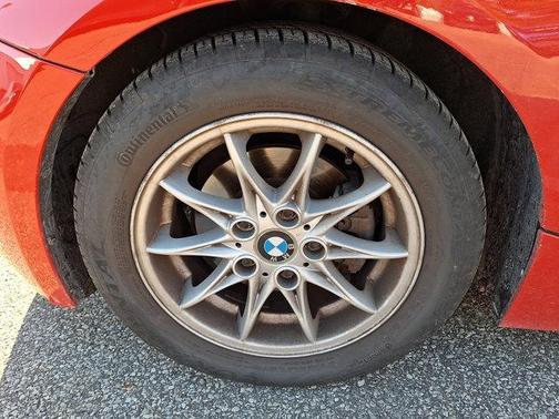 2005 BMW Z4 2.5i Roadster