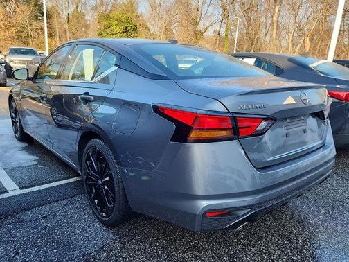 2023 Nissan Altima SR FWD