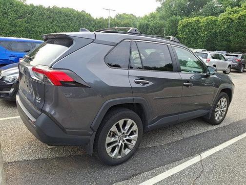 2022 Toyota RAV4 XLE Premium