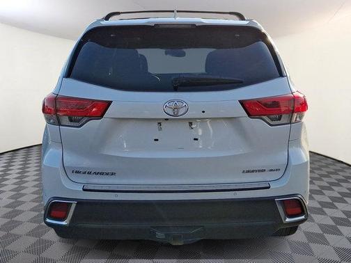2019 Toyota Highlander Limited Platinum