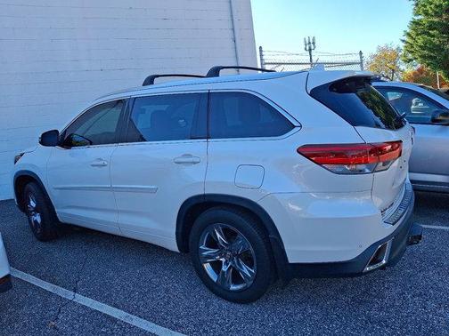 2019 Toyota Highlander Limited Platinum