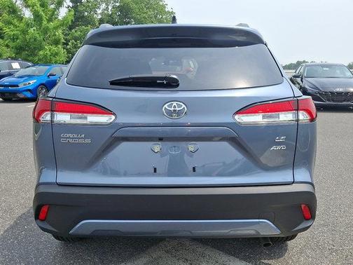 2025 Toyota Corolla Cross LE