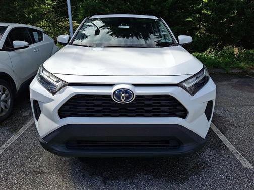 Ice Cap 2023 Toyota RAV4 Hybrid XLE