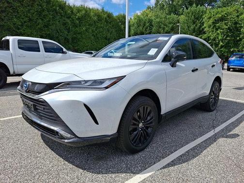 2023 Toyota Venza XLE