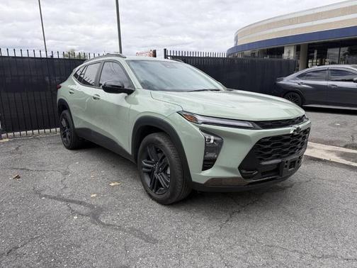 Green 2025 Chevrolet Trax ACTIV