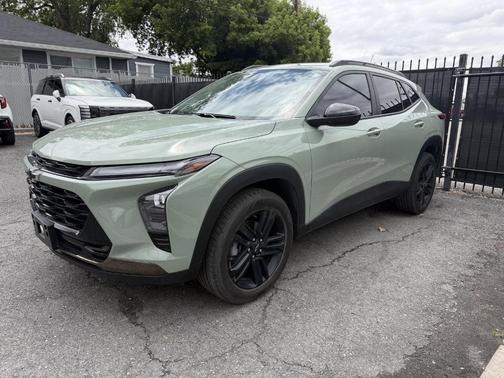 Green 2025 Chevrolet Trax ACTIV