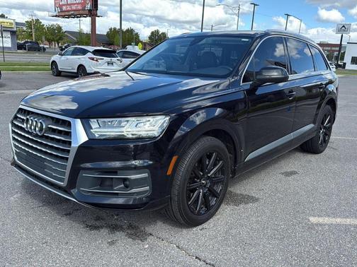 Orca Black Metallic 2018 Audi Q7 3.0T Premium Plus