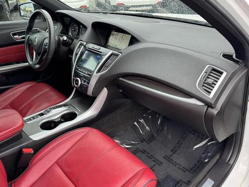 White 2018 Acura TLX V6 A-Spec
