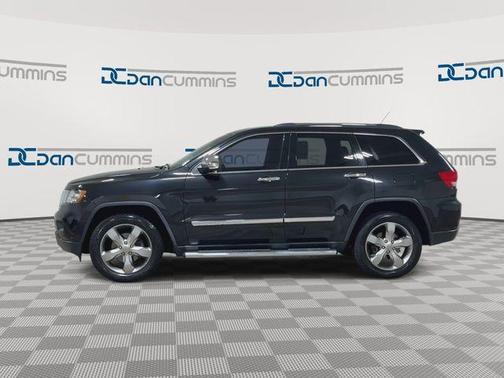 Brilliant Black Crystal Pearlcoat 2013 Jeep Grand Cherokee Overland