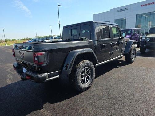 Black Clearcoat 2026 Jeep Gladiator Shadow Ops