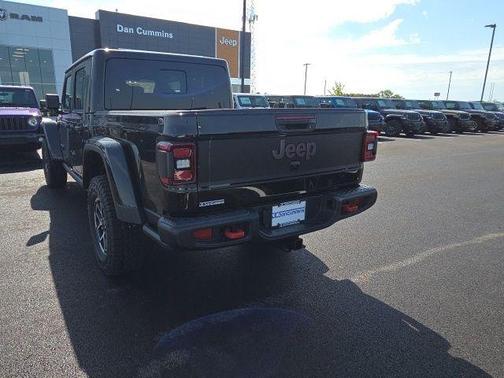 Black Clearcoat 2026 Jeep Gladiator Shadow Ops