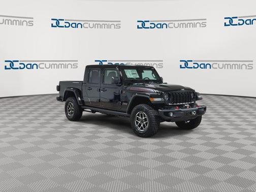 Black Clearcoat 2026 Jeep Gladiator Shadow Ops