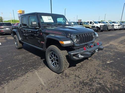 Black Clearcoat 2026 Jeep Gladiator Shadow Ops
