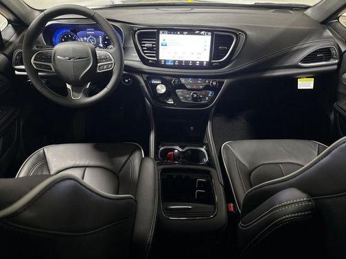 Bright White Clearcoat 2026 Chrysler Pacifica Limited