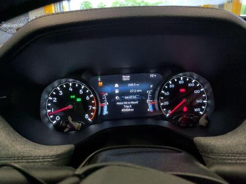 Diamond Black 2023 Jeep Compass Latitude