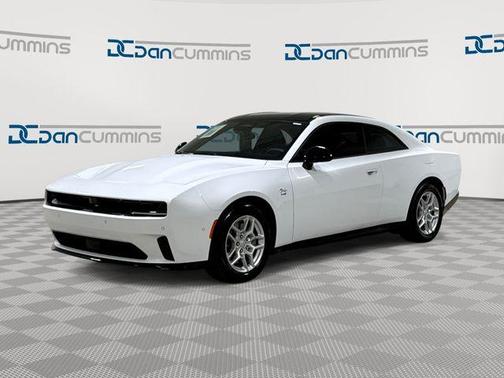 Bright White Clearcoat 2025 Dodge Charger Daytona R/T