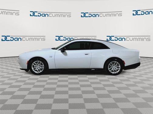 Bright White Clearcoat 2025 Dodge Charger Daytona R/T