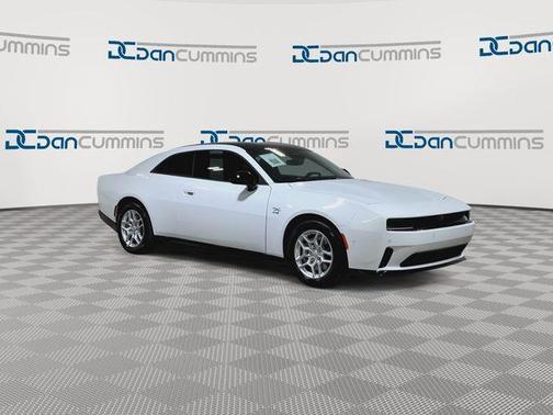 Bright White Clearcoat 2025 Dodge Charger Daytona R/T