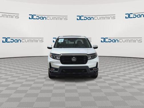 White 2023 Honda Ridgeline RTL-E
