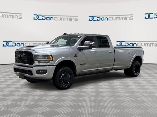 Billet Silver Metallic Clearcoat 2024 RAM 3500 Limited