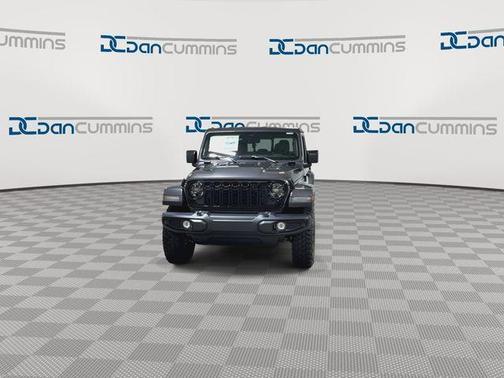 Granite Crystal Clearcoat Metallic 2026 Jeep Gladiator Sport