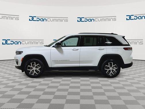 Bright White Clearcoat 2024 Jeep Grand Cherokee Limited