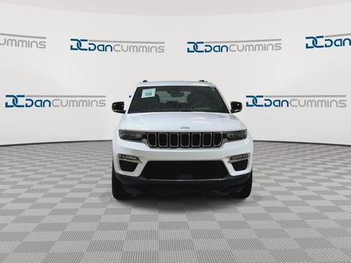 Bright White Clearcoat 2024 Jeep Grand Cherokee Limited