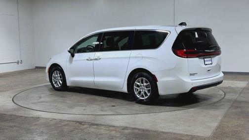Bright White Clearcoat 2023 Chrysler Pacifica Touring-L