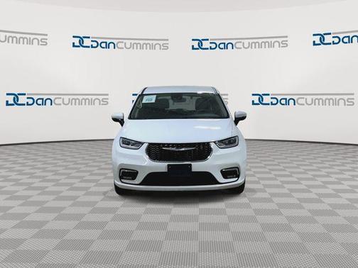 Bright White Clearcoat 2023 Chrysler Pacifica Touring-L