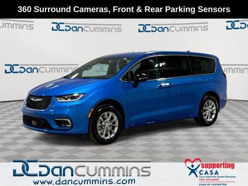 Hydro Blue Pearlcoat 2026 Chrysler Pacifica Select