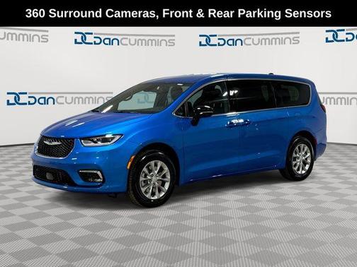 Hydro Blue Pearlcoat 2026 Chrysler Pacifica Select