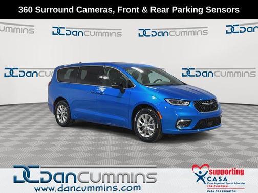 Hydro Blue Pearlcoat 2026 Chrysler Pacifica Select