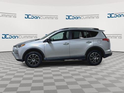 Silver Sky Metallic 2018 Toyota RAV4 LE