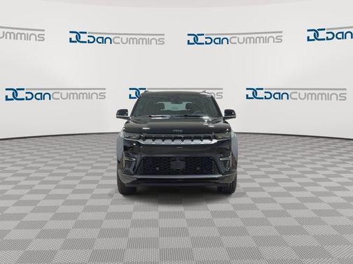 Gloss Black 2026 Jeep Grand Wagoneer L Base