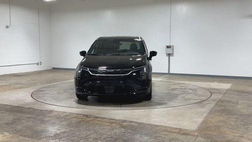 PXJ 2027 Chrysler Pacifica SELECT