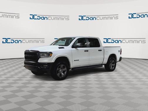 Bright White Clearcoat 2023 RAM 1500 Big Horn