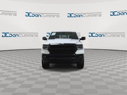 Bright White Clearcoat 2023 RAM 1500 Big Horn