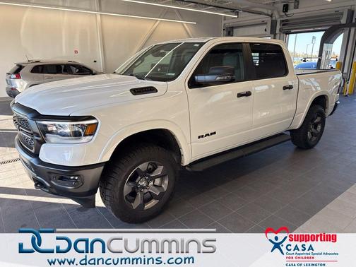 Bright White Clearcoat 2023 RAM 1500 Big Horn