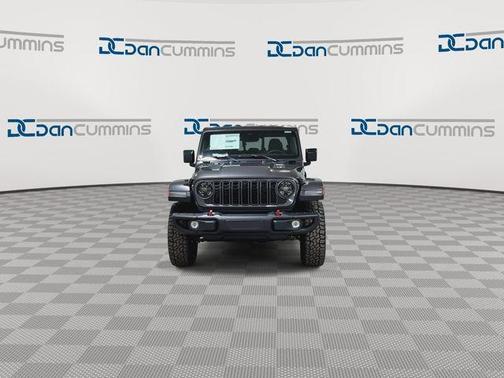 Granite Crystal Clearcoat Metallic 2026 Jeep Gladiator Rubicon