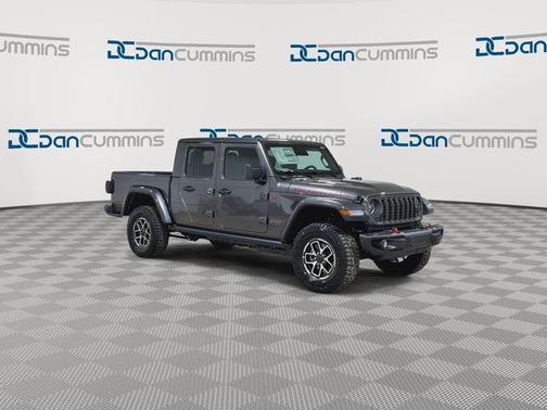 Granite Crystal Clearcoat Metallic 2026 Jeep Gladiator Rubicon
