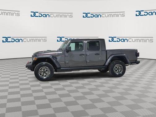 Granite Crystal Clearcoat Metallic 2026 Jeep Gladiator Rubicon
