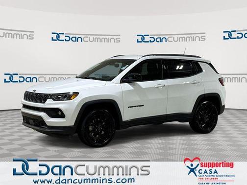 Bright White Clearcoat 2026 Jeep Compass Latitude
