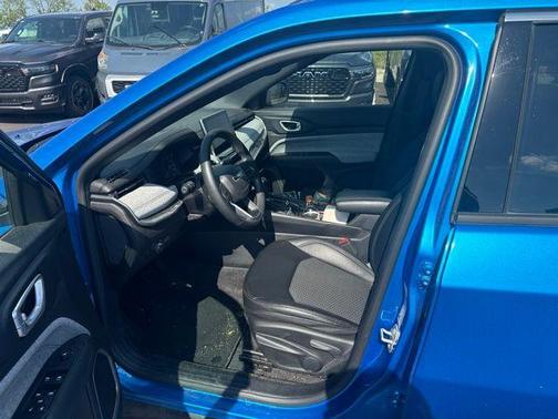 Hydro Blue Pearlcoat 2024 Jeep Compass Latitude