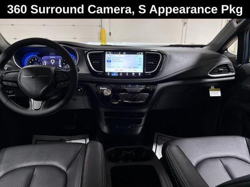 Hydro Blue Pearlcoat 2026 Chrysler Pacifica Select