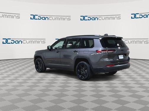 Metallic 2021 Jeep Grand Cherokee L Laredo