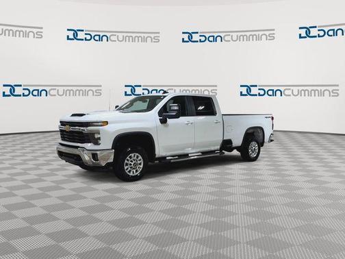 Summit White 2025 Chevrolet Silverado 2500 LT
