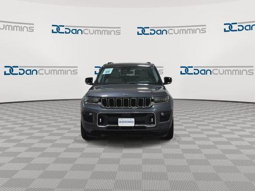Metallic 2022 Jeep Grand Cherokee L Overland