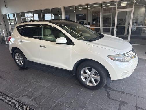 Glacier Pearl 2010 Nissan Murano SL