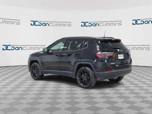 Diamond Black 2026 Jeep Compass Latitude